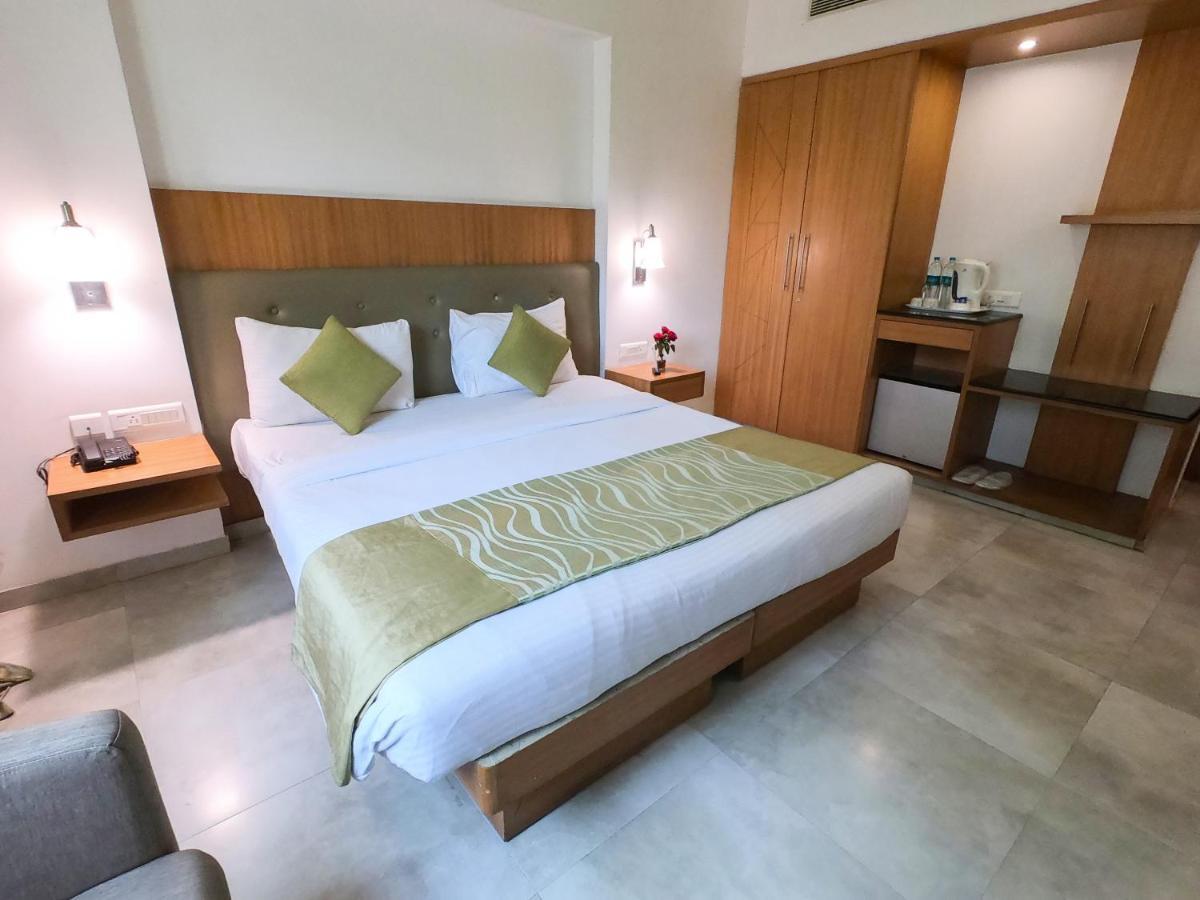 The Verda Saffron Hotel Mangalore Exterior photo