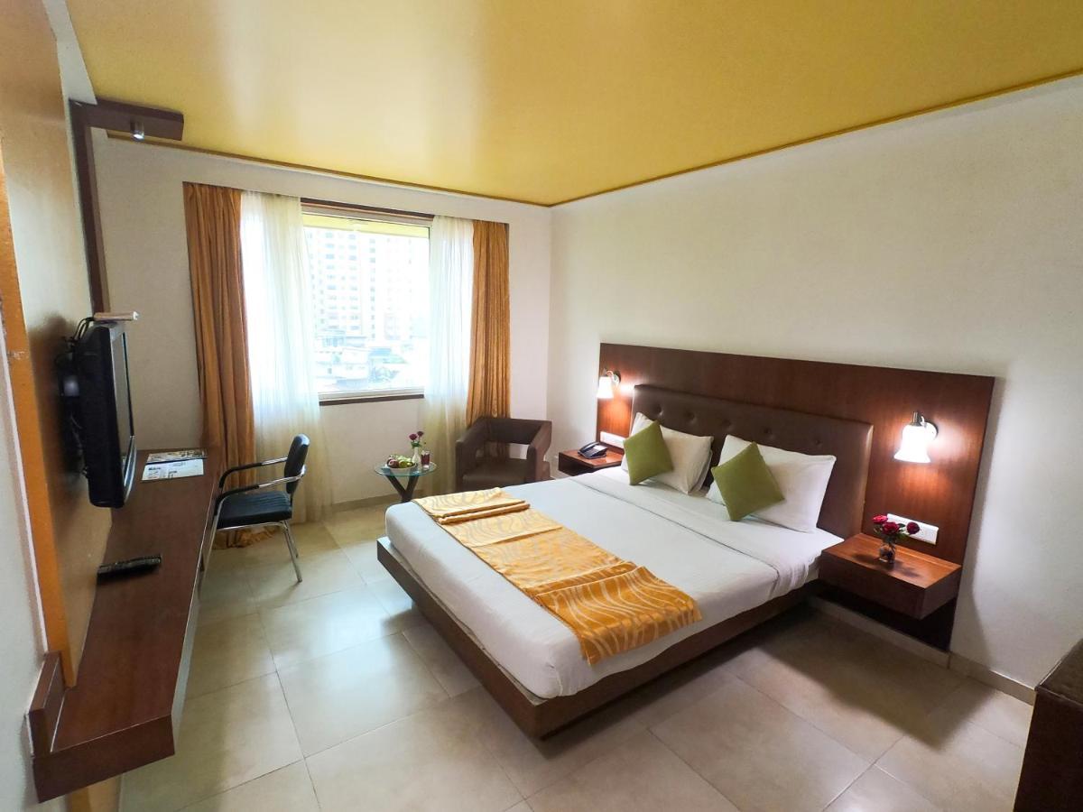 The Verda Saffron Hotel Mangalore Exterior photo