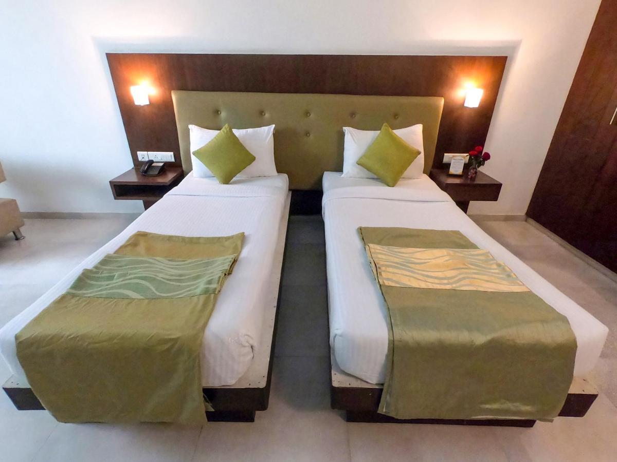 The Verda Saffron Hotel Mangalore Exterior photo