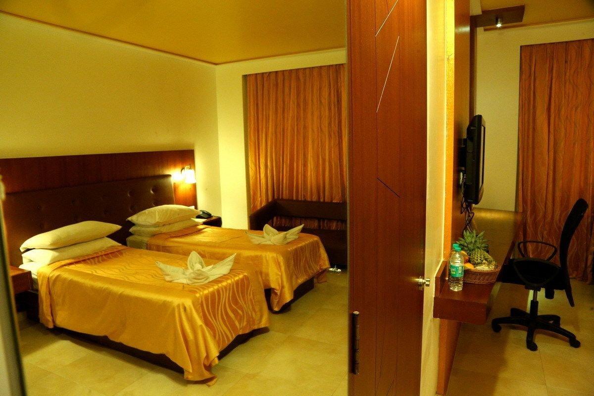 The Verda Saffron Hotel Mangalore Exterior photo